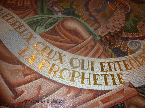 Detalle del mosaico veneciano en Saint Christophe