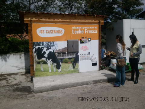 Maquina expendedora leche vaca fresca