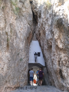 Túnel en la roca