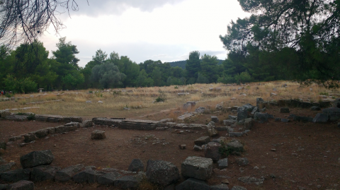 Ruinas de albergue de peregrinos en Epidauro, Grecia